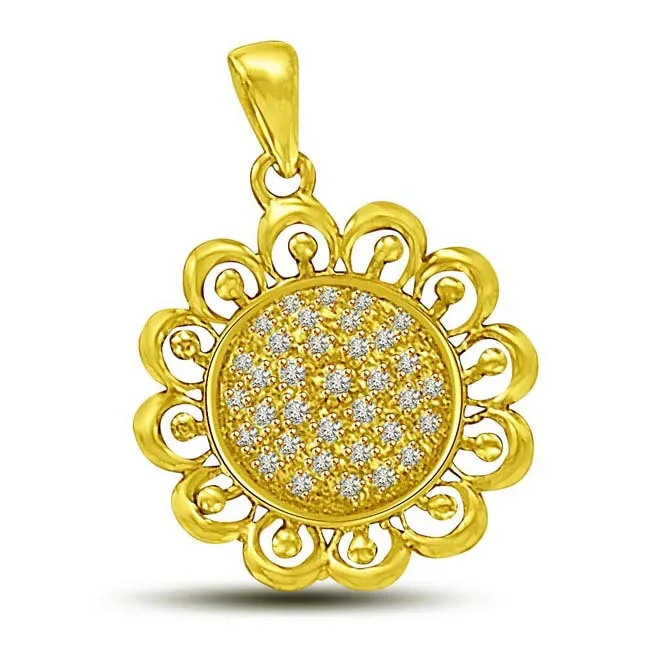 Sunflower Pendant of Real Diamond & 18kt Yellow Gold (P849)