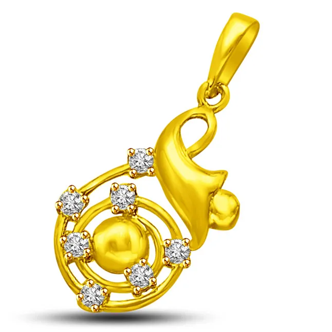 Encircling Real Diamond & 18kt Yellow Gold Pendant (P853)