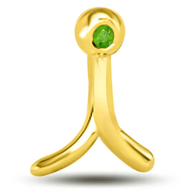 Royal Stone Beautiful Yellow Gold Pendants With Round Emerald -Emerald Gold Pendants