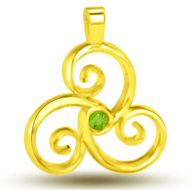 Flowery Emerald Amazing 18kt Yellow Gold Emerald Pendants -Emerald Gold Pendants