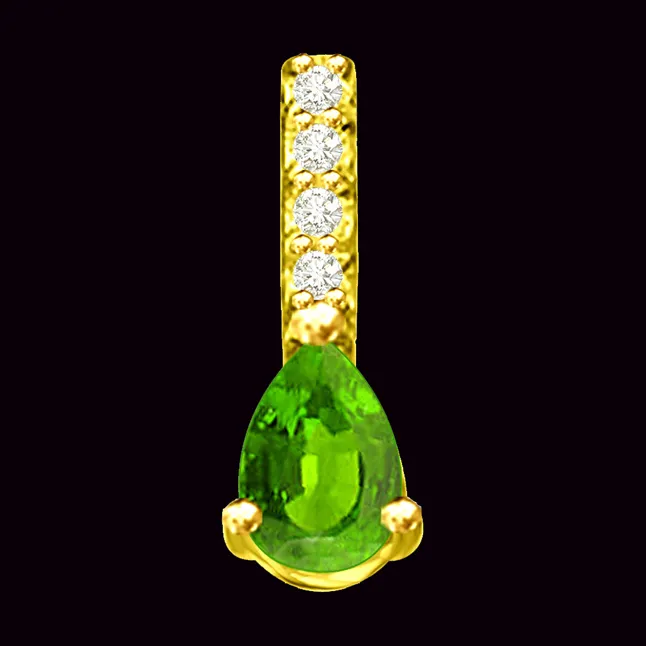 Fairy's Touch 0.31 TCW Real Emerald And Diamond Pendant In Yellow Gold (P1149)