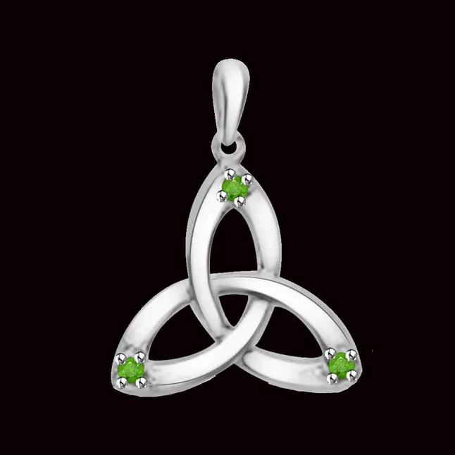 Graceful Real Emerald Triangle Pendant In 14kt White Gold (P1151)