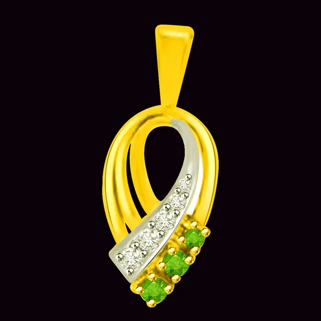 Torch of Purity Beautiful Two Tone Real Emerald And Diamond Pendant (P1164)