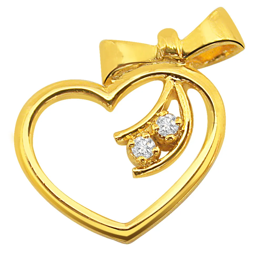 Unforgettable Heart Shaped Diamond Pendants in 18kt Gold