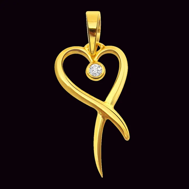 Love in Bloom Solitaire Real Diamond Pendant in 18kt Yellow Gold (P118)