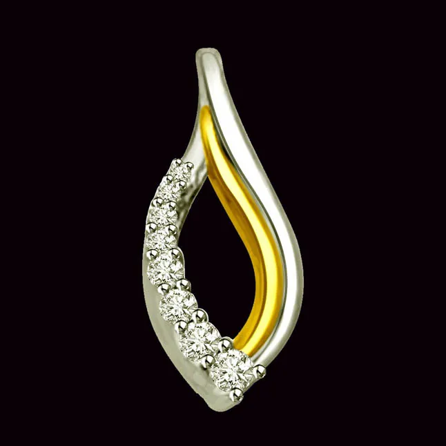 Sparkling Start Two Tone 0.16cts Real Diamond Elegant Pendant In 18kt Yellow Gold (P1311)