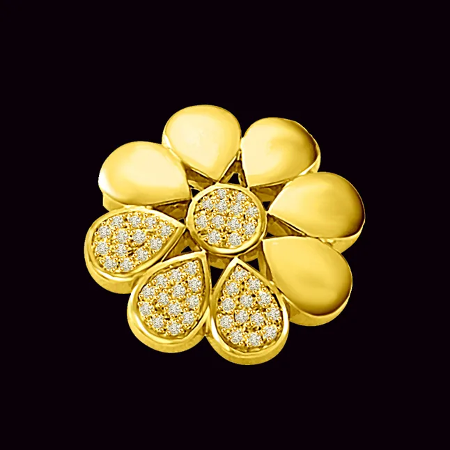 Flower Shining with Real Diamond – Luxurious 18K Gold Pendant (P1328)