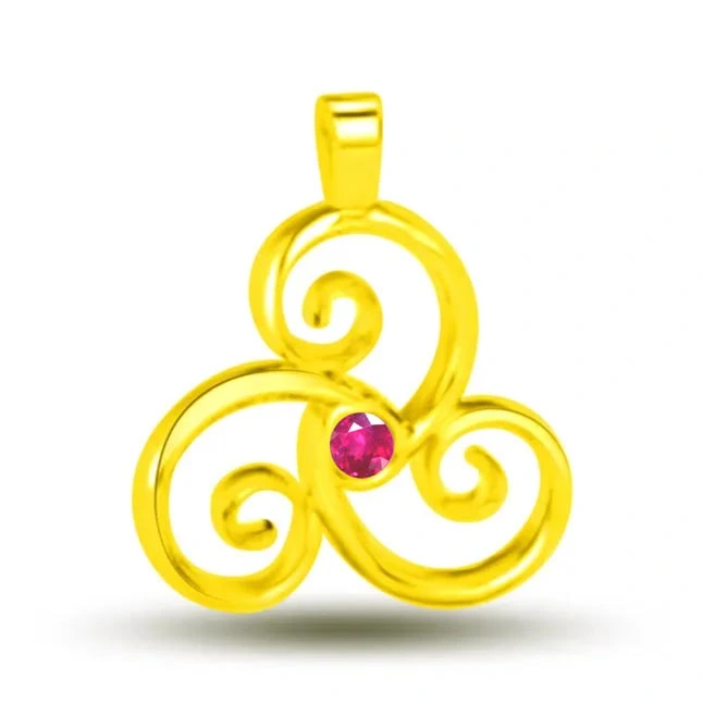 Blush Blossom: Pink Rhodolite Floral Pendant in 18kt Yellow Gold (P1404)