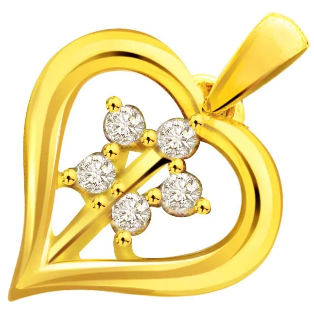 Heartistic Romance Flower Shape Diamond In Heart Pendants