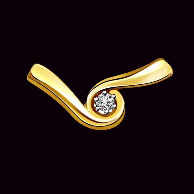 Gathbandhan Shimmering Real Diamond Solitaire Pendant (P281)