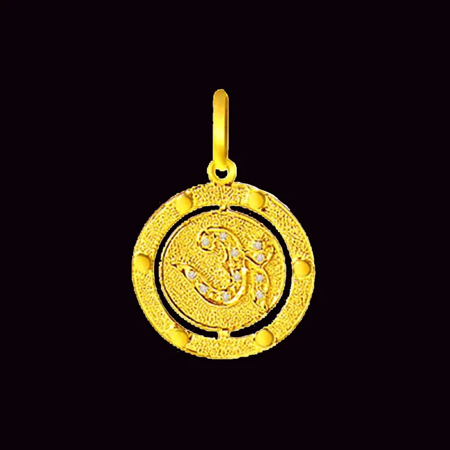 Radiance Diamond & 18kt Yellow Gold Pendant (P2)