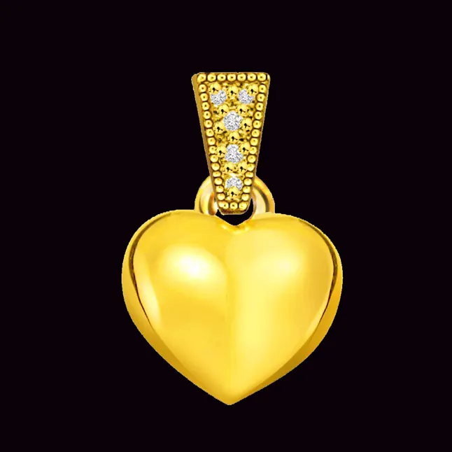 Volcano of Love Heart Shape Classic Diamond Pendants