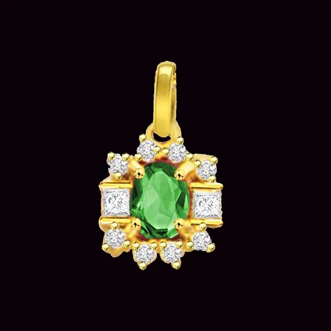 Evergreen Love - 0.20cts Real Diamond & Emerald Gold Pendant (P507)