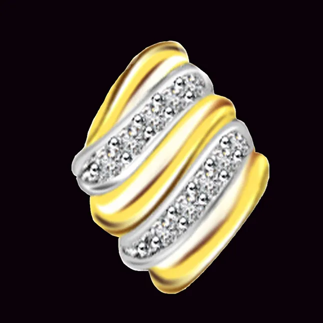 0.07cts Trendy Real Diamond 18kt Yellow Gold Pendant (P547)