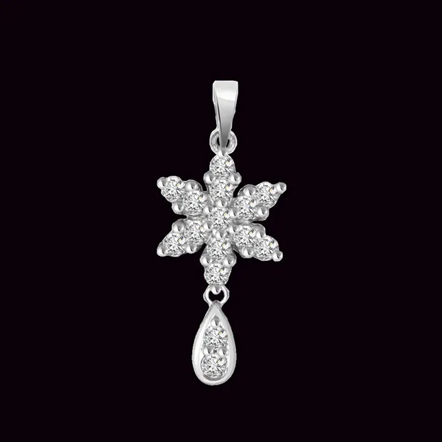 Passionate Floral Drop - 0.30cts White Gold 14kt Flower Diamond Pendant (P661)