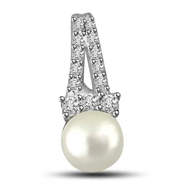 Pearl in the Ocean White Round Real Pearl Brilliant Diamond Pendants -White Gold