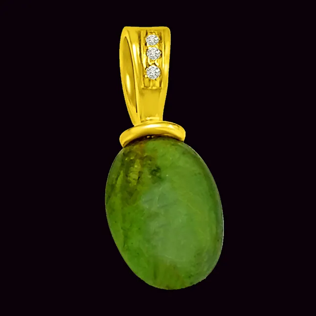 Megical Emerald Real Diamond & Emerald Pendant in 18kt Yellow Gold (P86)