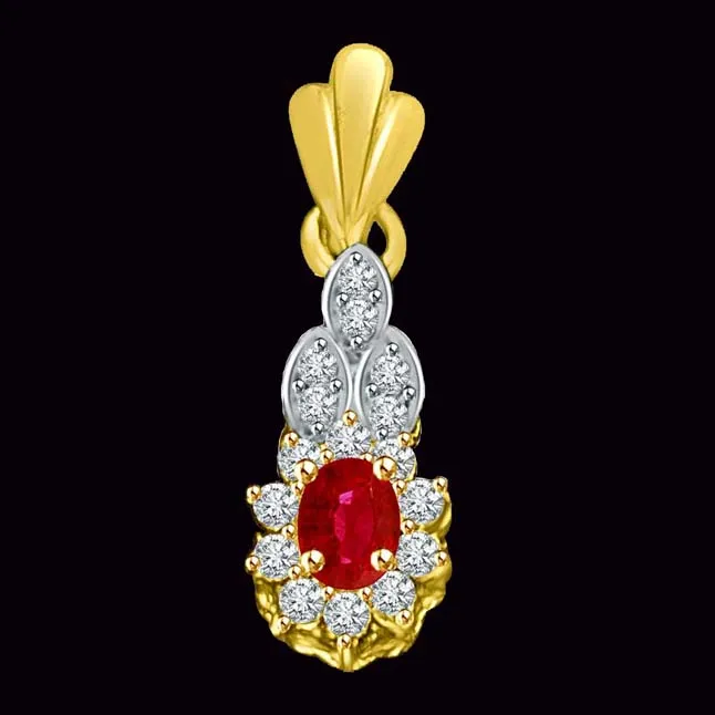 Oval Red Ruby Surrounded by White Diamond & 18kt Yellow Gold Pendant (P911)