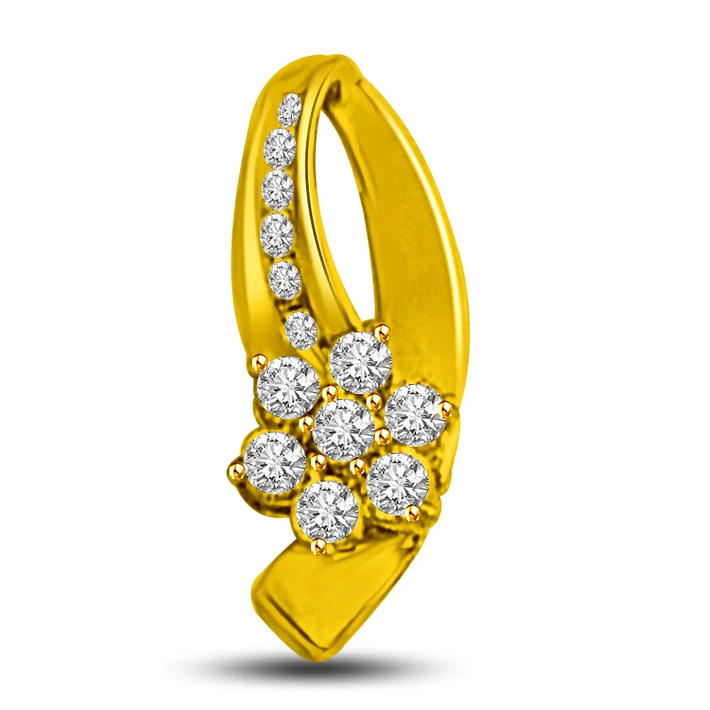 Floral Delight -0.14 TCW Flower shaped diamonds in an 18kt gold Pendants -Flower Shape Pendants