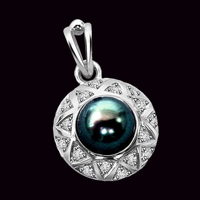 Conquering Elegance - Real Diamond & Tahitian Pearl Pendant (P93)