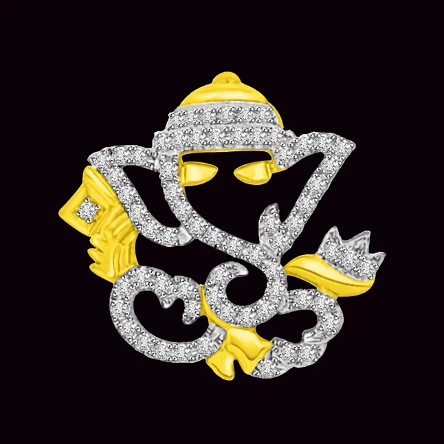 Embrace Divine Blessings with the Vighnaharta Diamond & Gold Ganesha Pendant (P982)