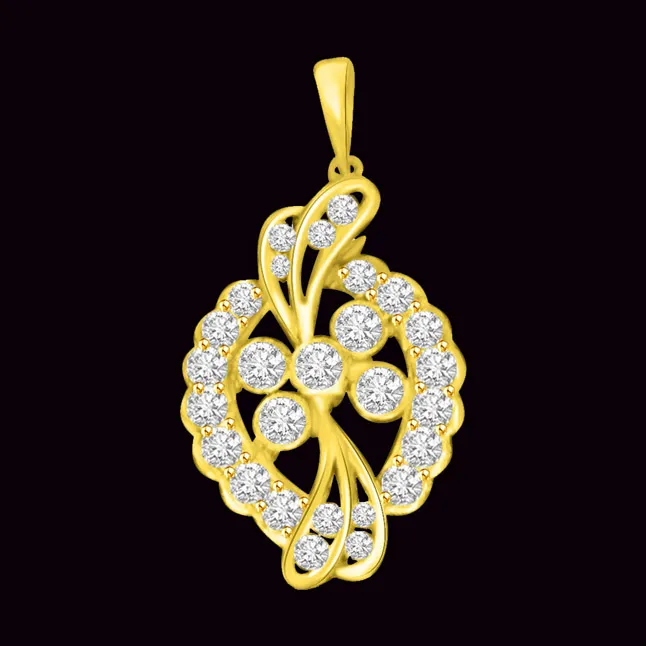 A Pendant that Whispers Love: 0.27cts Diamond Pendant for My Lady Love (P998)