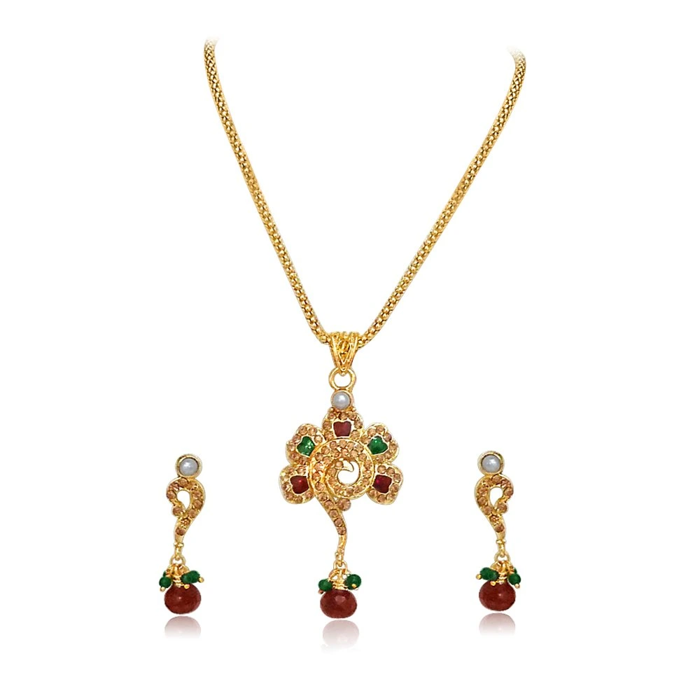 Flower Shaped Polki & Gold Plated Pendants Necklace & Earrings Set