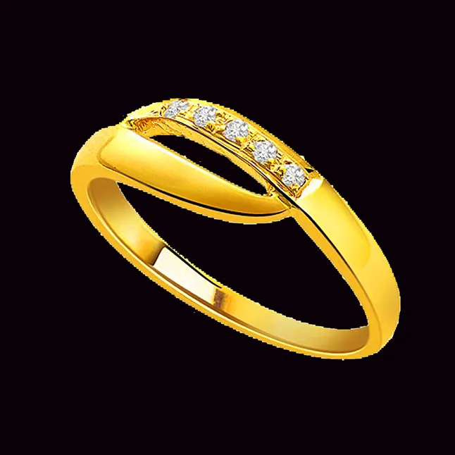 Really Romantic Gold n Diamond Ring (S255)