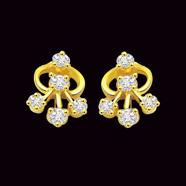 Graceful Gleaming Diamond Earrings (S273)