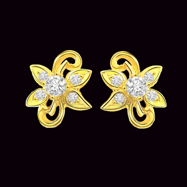 Feminine Flower Diamond Earrings (S274)