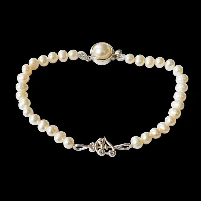 Divine Tranquility: Freshwater Pearl & Silver Om-Trishul Pendant Bracelet for Her (SB83)