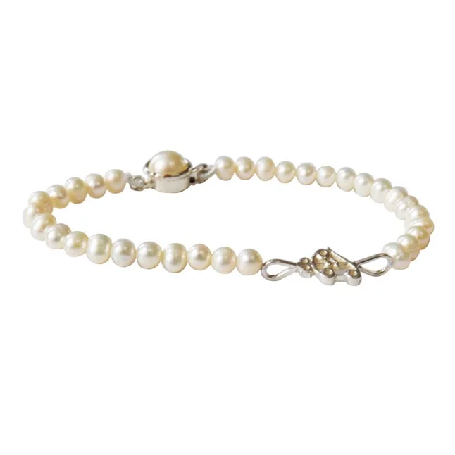 Divine Tranquility: Freshwater Pearl & Silver Om-Trishul Pendant Bracelet for Her (SB83)