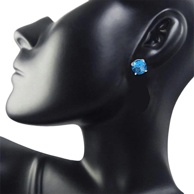 3.60 cts Round Shaped Swiss Blue Topaz Gemstone Solitaire Earrings in 925 Sterling Silver (SDE12)