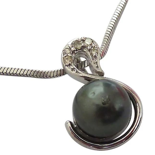 Black Tahitian Solitaire Pearl & Diamond Pendant with 18 IN Chain (SDP248)