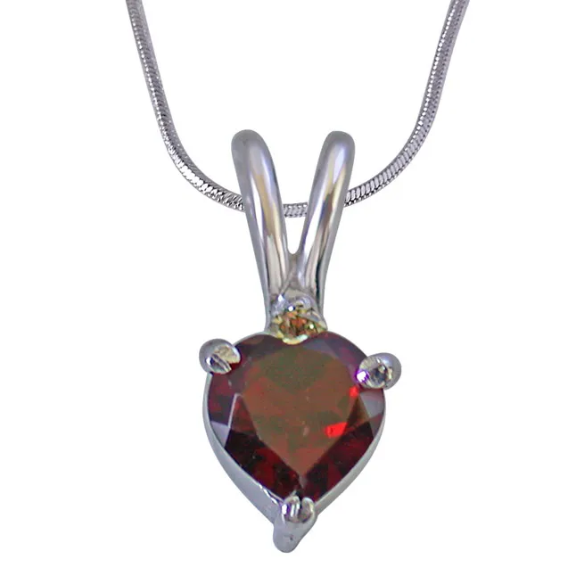 Diamond & Heart Shape Garnet in 925 Silver Pendant with 18 IN Chain (SDP262)