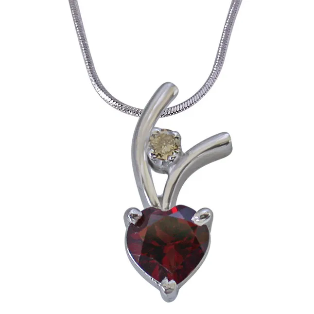 Very Chic Diamond & Heart Shaped 925 Silver Pendant with 18 IN Chain (SDP266)