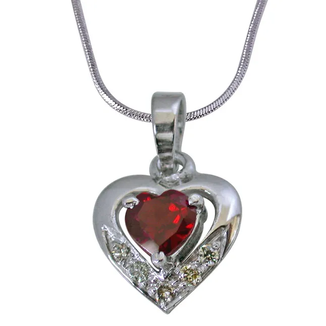 5 Diamonds Set in Heart Shape 925 Silver with Heart Garnet in Center Pendant with 18 IN Chain (SDP269)