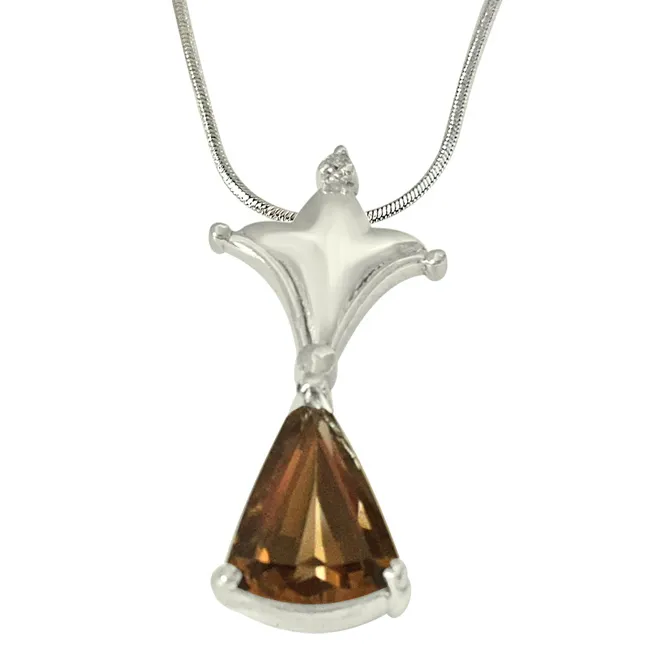 Trendy Trillion Shaped 3.60 cts Smoky Topaz & Real Diamond 925 Silver Pendant with 18 IN Chain (SDP426)