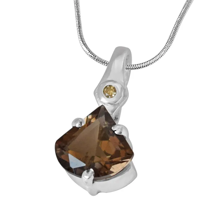 Unique Shaped 2.67 cts Smoky Topaz & Real Diamond 925 Silver Pendant with 18 IN Chain (SDP433)