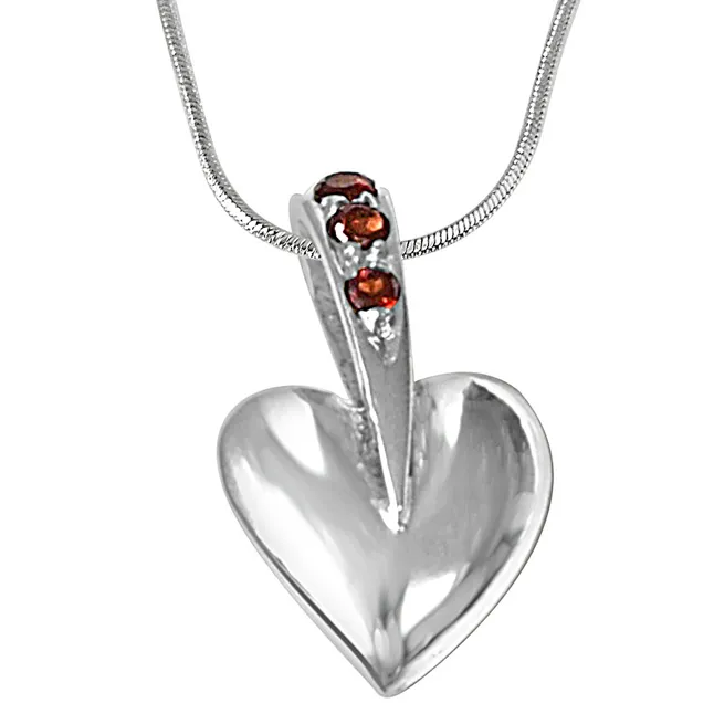 Trendy Heart Red Garnet & 925 Sterling Silver Pendant with 18 IN Chain (SDP464)