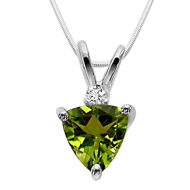 Green Admirer - Green Peridot & Sterling Silver Pendant with 18 IN Chain (SDP55)