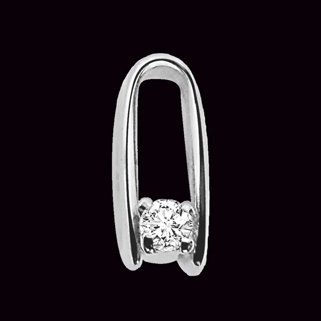 Dazzling Delight: Real Diamond & Sterling Silver Pendant with 18-Inch Chain – Elegance and Sparkle for Every Occasion (SDP13)