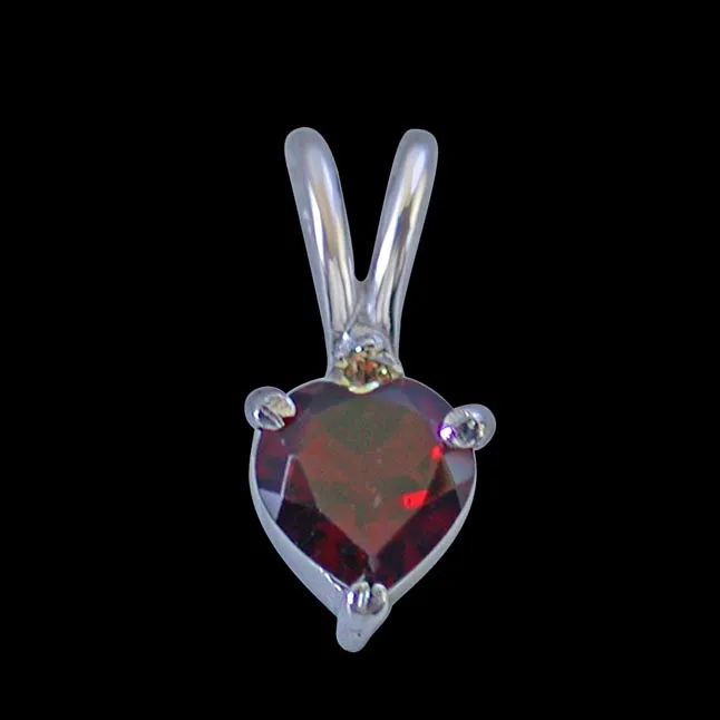 Diamond & Heart Shape Garnet in 925 Silver Pendant with 18 IN Chain (SDP262)