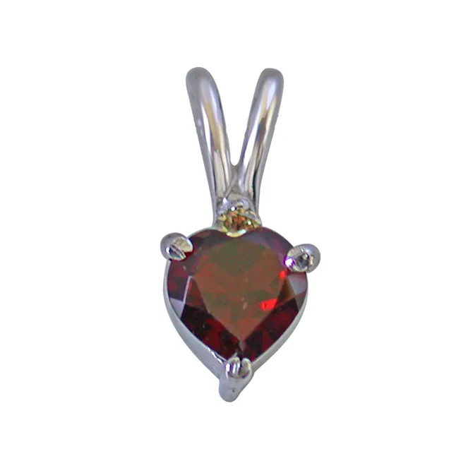 Diamond & Heart Shape Garnet in 925 Silver Pendant with 18 IN Chain (SDP262)