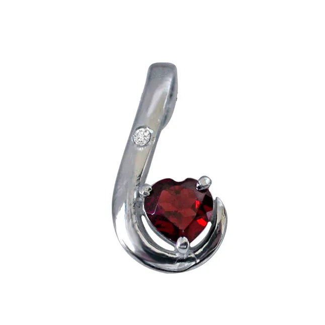 Lovy Dovy Heart Shape Garnet and Diamond 925 Silver Pendant with 18 IN Chain (SDP268)