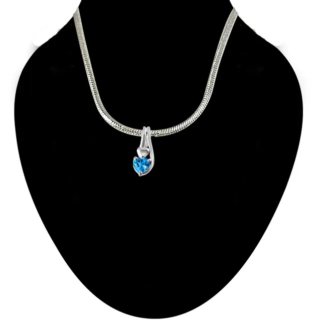 Ocean Wonders Heart Shaped Blue Topaz Set in 925 Sterling Silver Pendant with 18 IN Chain (SDP301)