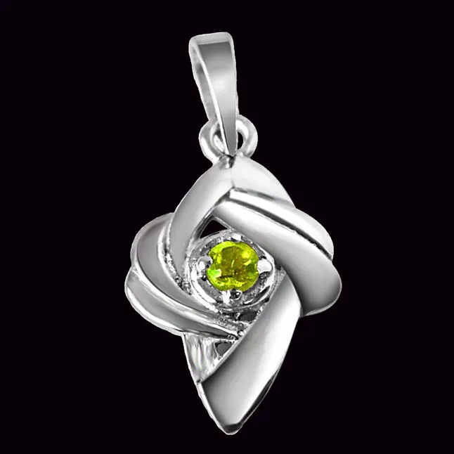 Crazy Daisy Peridot & 925 Sterling Silver Pendant with 18 IN Chain (SDP327)