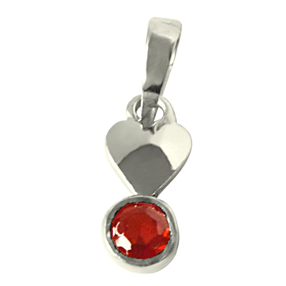 Garnet Pendant set in 925 Sterling Silver with 18 IN Chain (SDP339)