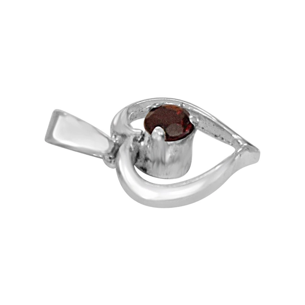 Memories of My Life Heart Shaped Red Garnet & Sterling Silver Pendant with 18 IN Chain (SDP410)