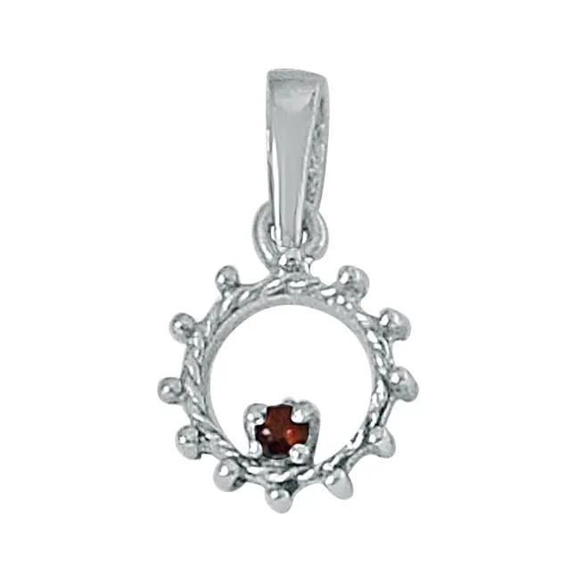 Round Shaped Red Garnet and 925 Sterling Silver Pendant with 18 IN Chain (SDP448)